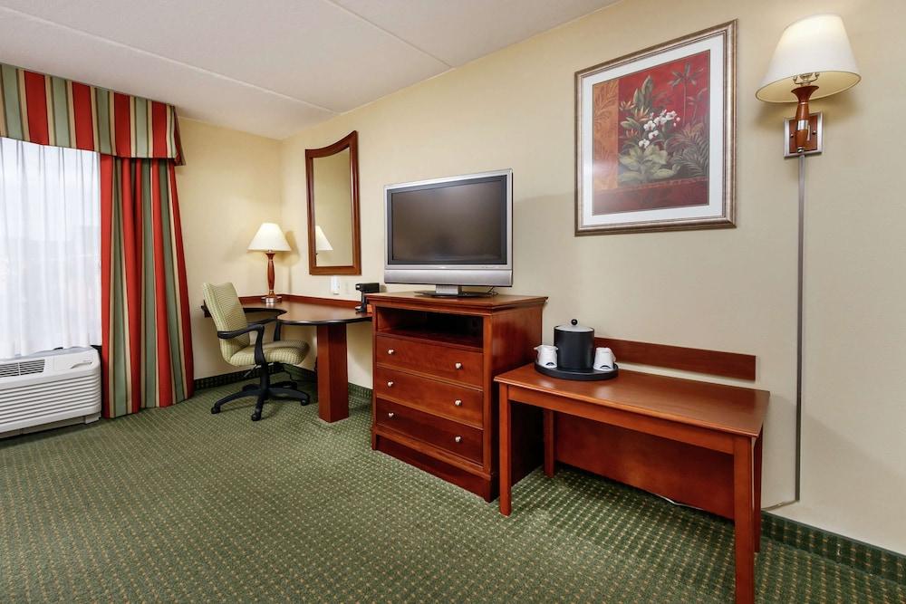Hampton Inn & Suites Navarre Εξωτερικό φωτογραφία