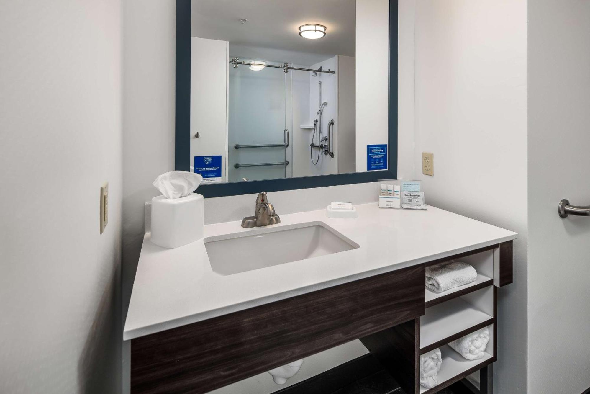 Hampton Inn & Suites Navarre Εξωτερικό φωτογραφία